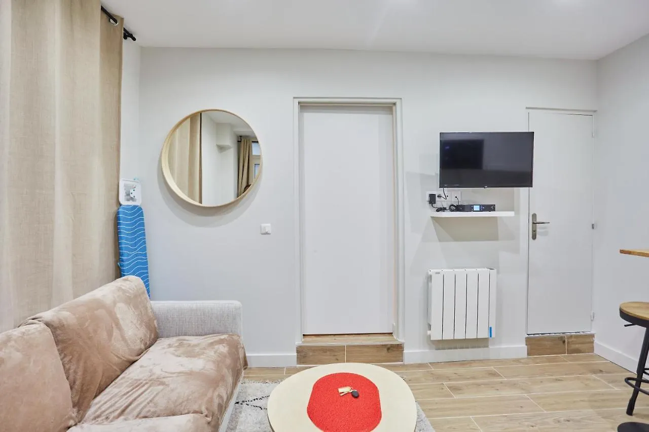 Rent A - Charon Апартаменты Париж
